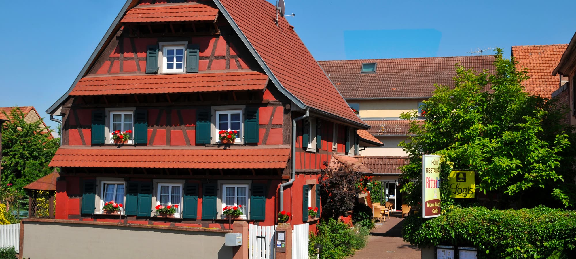 Elsässische Fachwerkfassade des Hotels Ritter’Hoft